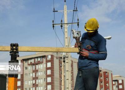 خبرنگاران بیش از سه هزار فقره انشعاب برق در مریوان نصب شد