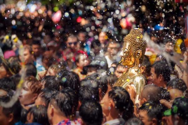 تور ارزان تایلند: جشنواره سونگ کران، جشن آب بازی تایلندی