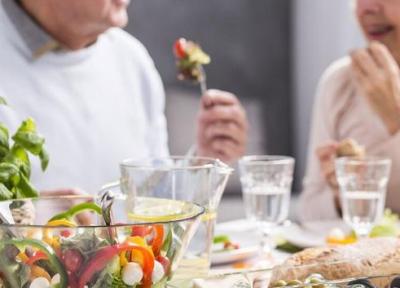 4 عادت غذایی که پیری را به تعویق می اندازد